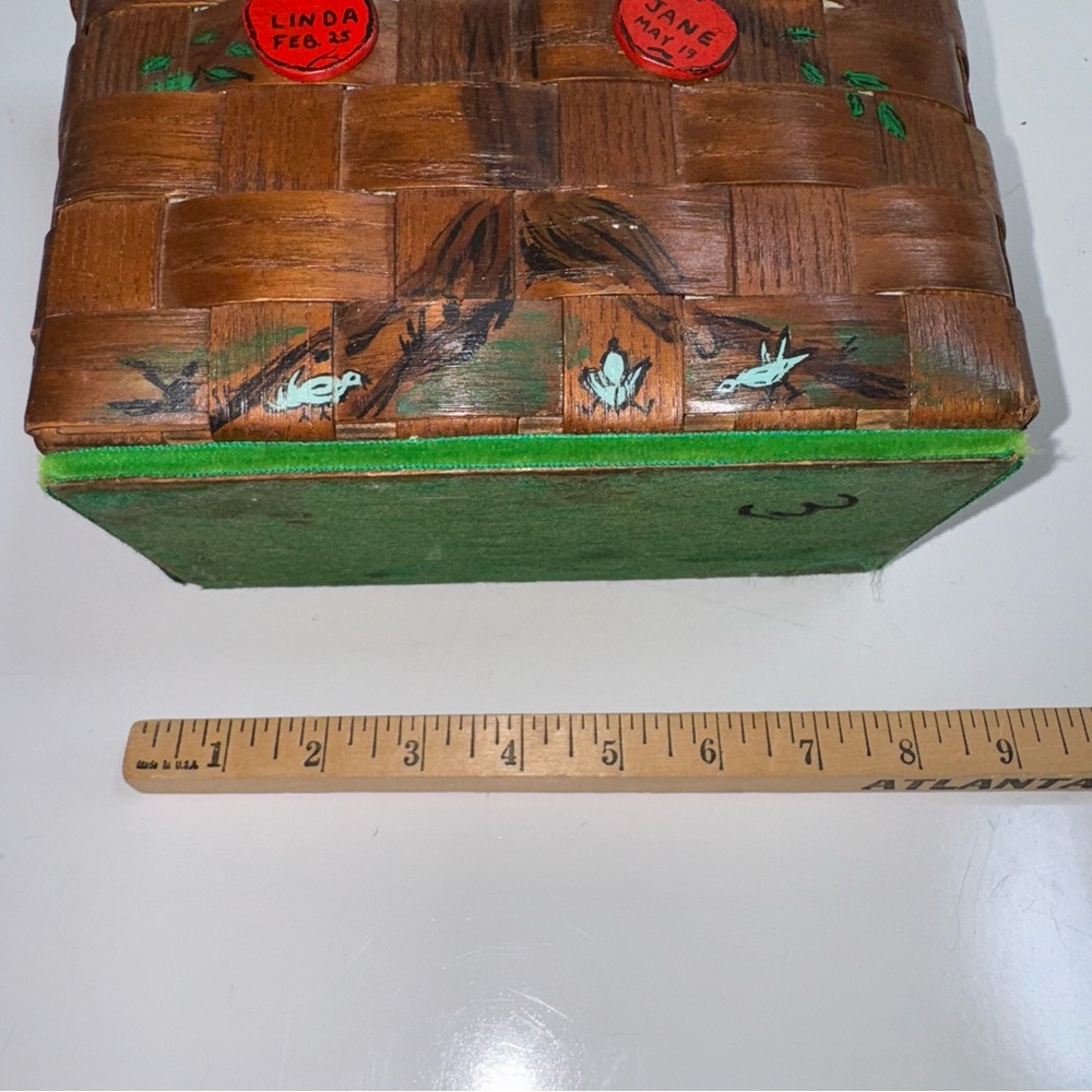Vintage Wood Wicker Weaved Basket Purse Handed Painted Signed Apples - Picture 6 of 11